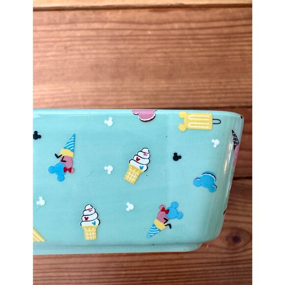 DISNEY EATS Mickey & Minnie Mouse Ceramic Baking Dish "Good Till the Last Slice" - Picture 4 of 9